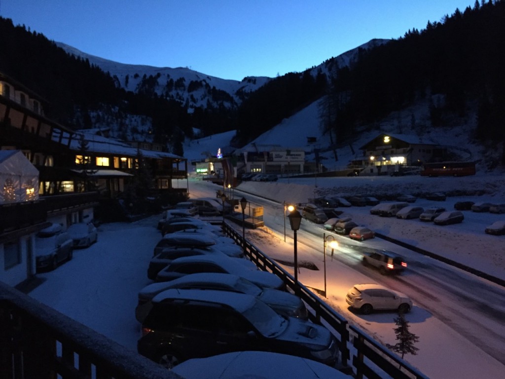 Morgens früh um 7 Uhr vom Balkon fotografiert